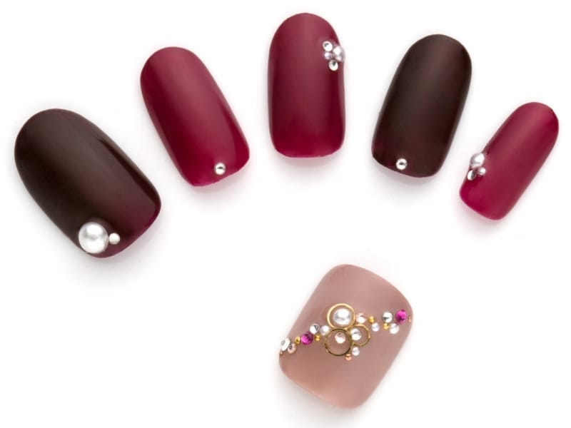 2色使いで大人のこなれボルドー