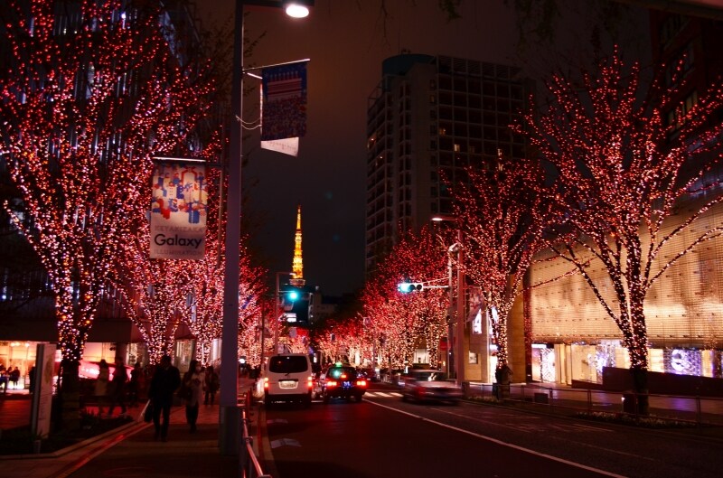 赤色とオレンジ色の「CANDLE & RED」