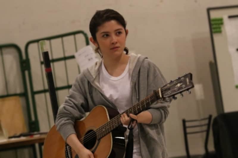 『ドッグファイト』稽古より。写真提供：東宝演劇部