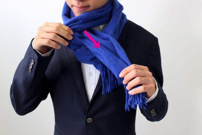 マフラーの巻き方,メンズ,マフラー,巻き方,ニューヨーク巻き,やり方,マフラー巻き方,マフラーニューヨーク巻き,ストール,大判,ループ,カシミア,韓国,巻き方,アレンジ