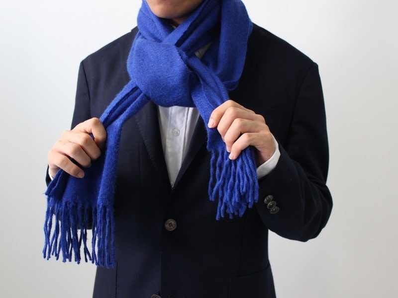 マフラーの巻き方,メンズ,マフラー,巻き方,ニューヨーク巻き,やり方,マフラー巻き方,マフラーニューヨーク巻き,ストール,大判,ループ,カシミア,韓国,巻き方,アレンジ
