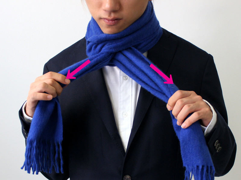 マフラーの巻き方,メンズ,マフラー,巻き方,ニューヨーク巻き,やり方,マフラー巻き方,マフラーニューヨーク巻き,ストール,大判,ループ,カシミア,韓国,巻き方,アレンジ