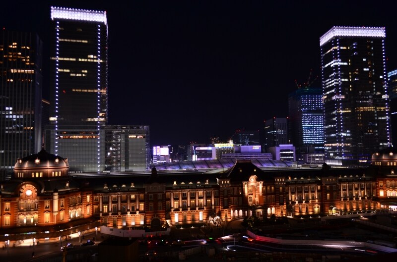 新丸ビルから見た東京駅