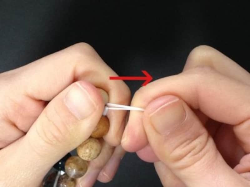 ぎゅぎゅっと、もうひと引っ張り