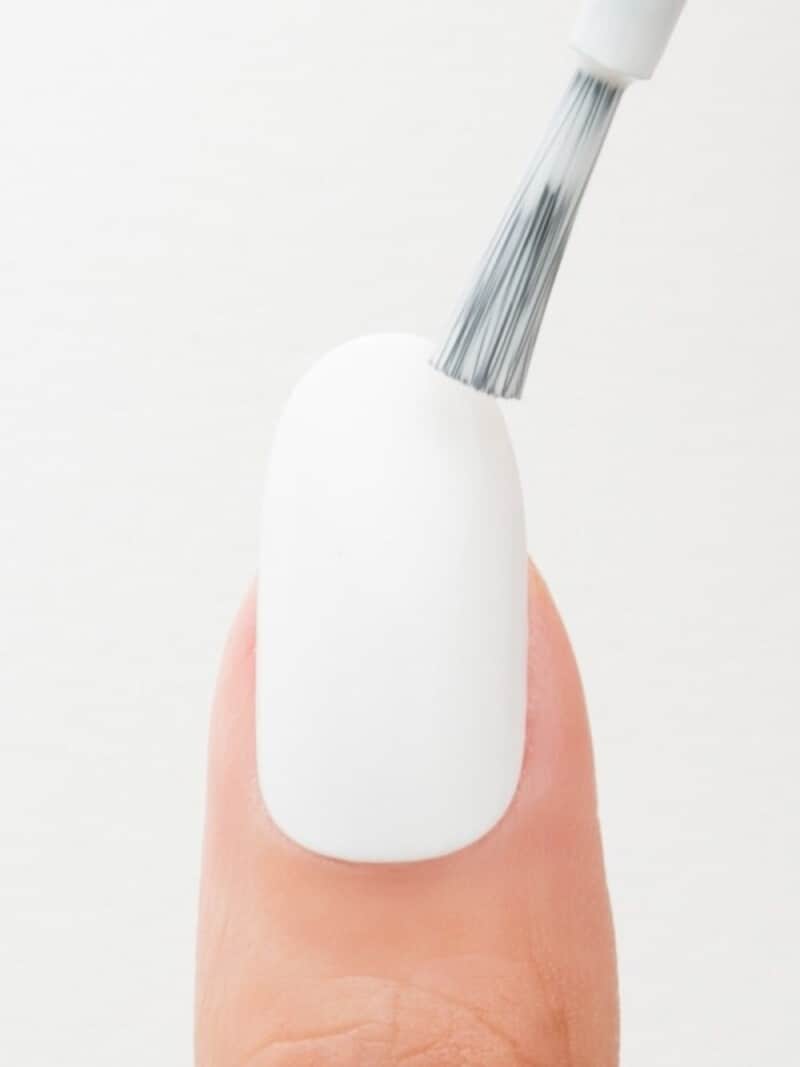 しっかり2度塗りで発色させる