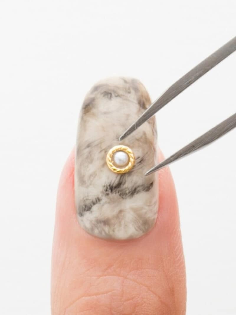 トレンドのパールを合わせて冬らしく