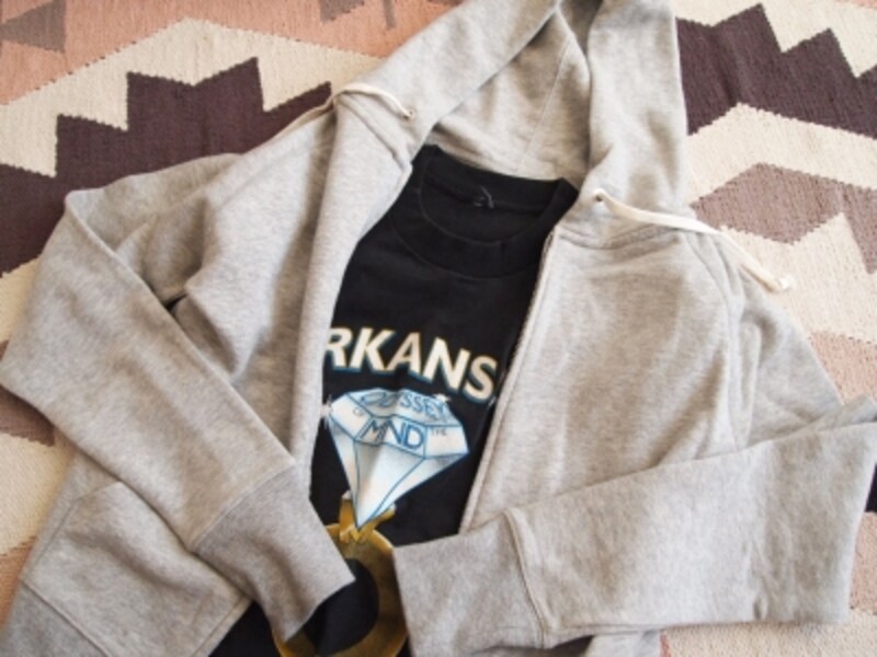 ラフなTシャツなども分量調整されるので大人に◎