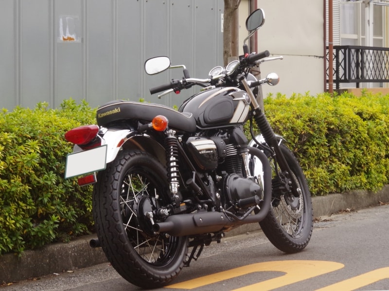 W800undefinedリアビュー