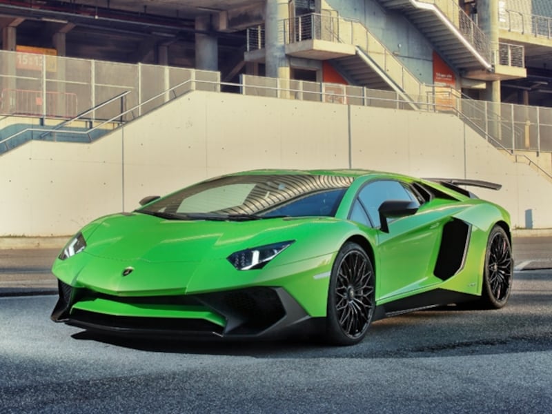 ランボルギーニアヴェンタドールLP750-4SV