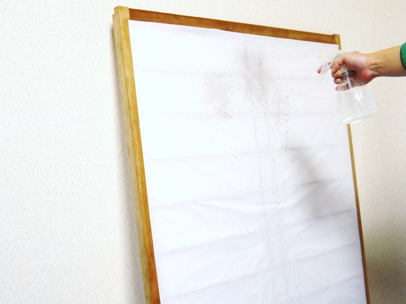 障子の張替え：日陰で乾かしましょう