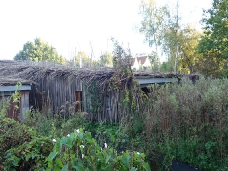 この奥に宿泊場所があり。その先が実はワクワクなのです