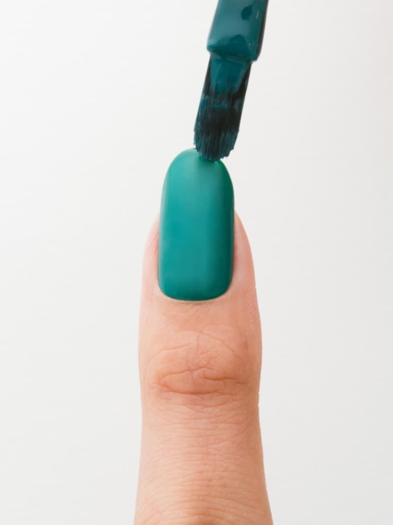 ベースコートを塗ってから、グリーンを2度塗りする