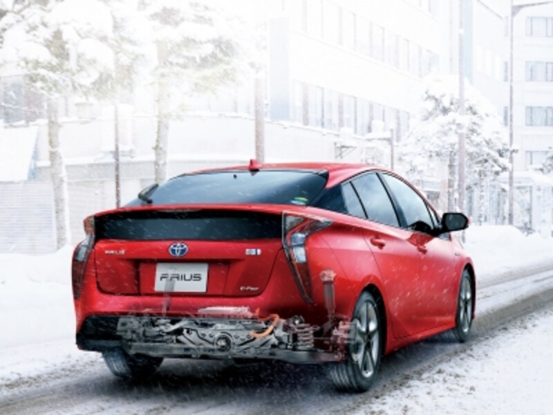 新型プリウス4wdが驚異の燃費34km Lを生むワケ プリウス All About