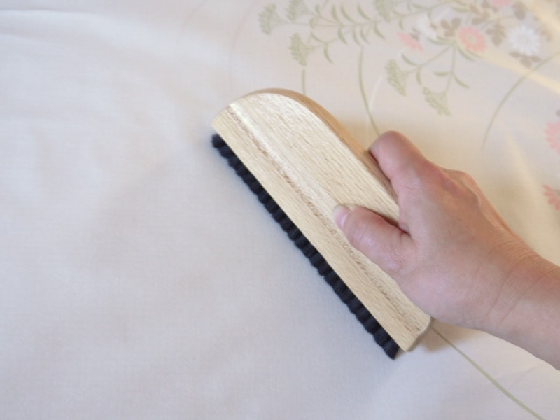 ふすま紙・再湿タイプの貼り方（本格張りのやり方）