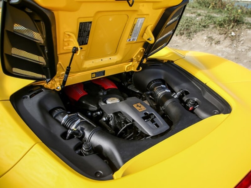 フェラーリ488スパイダー