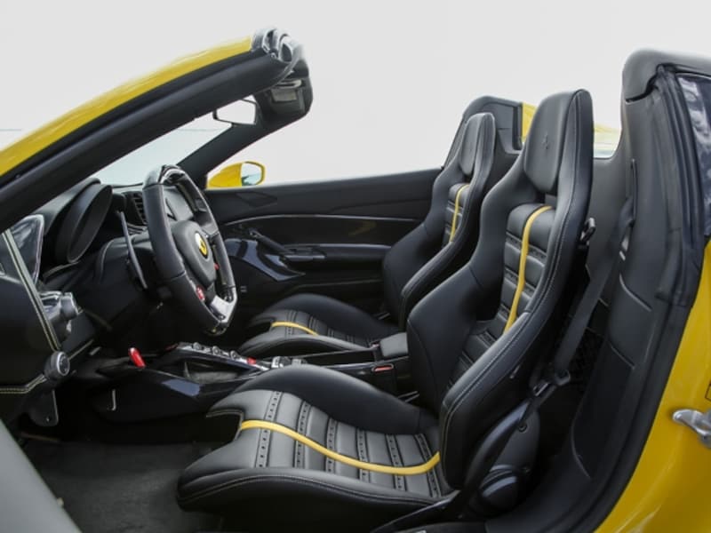 フェラーリ488スパイダー