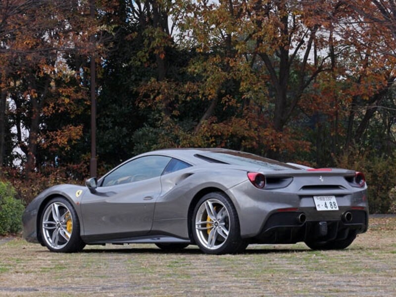 フェラーリ488GTB