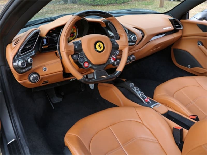 フェラーリ488GTB