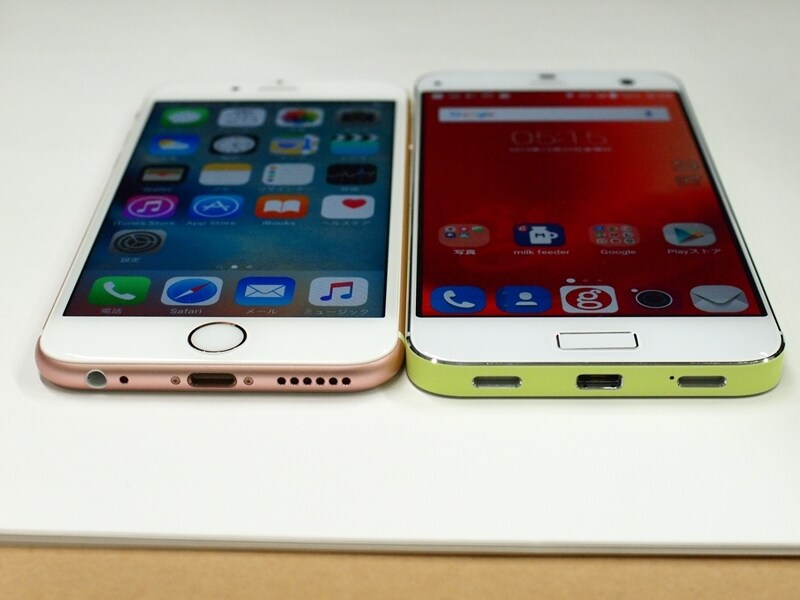 iPhone 6s（左）との比較（下部）