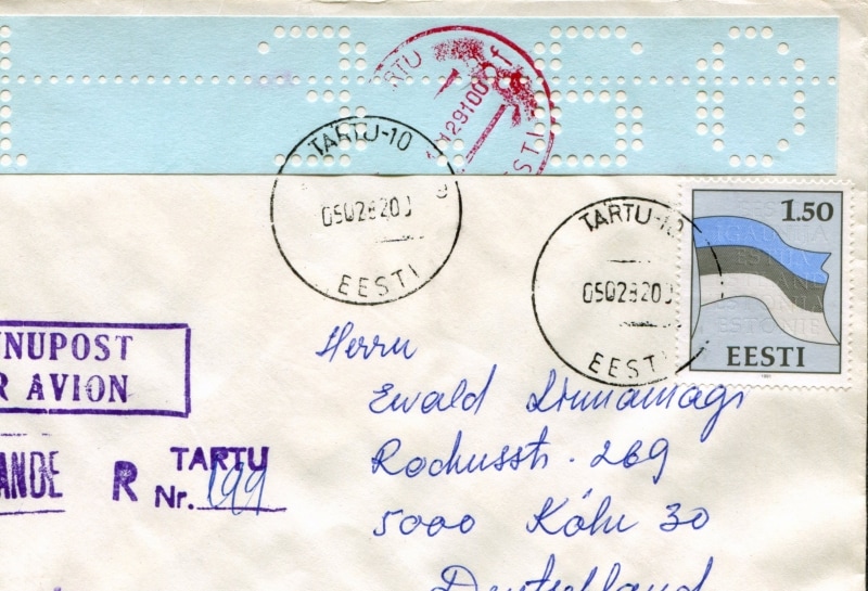 紙テープを使った臨時のエストニア切手