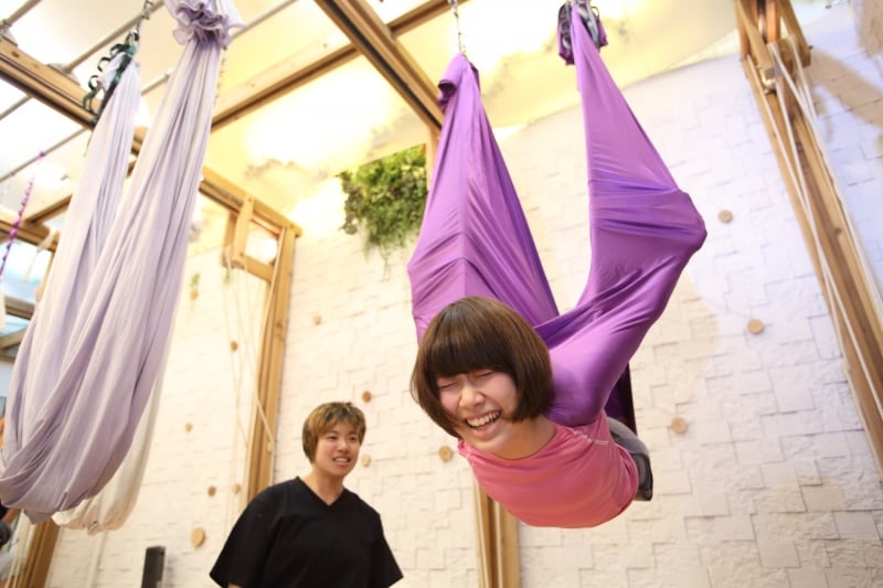 ヒー！腹筋に効く！