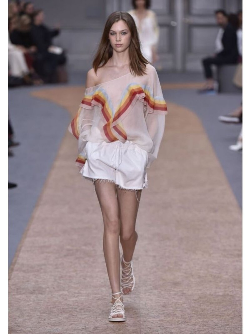 軽快なショートパンツをフェミニンに格上げundefinedクロエ&nbsp;2016春夏パリコレクション