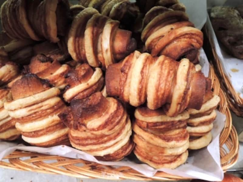 「ミイラ」はラムをしみこませたパンをクロワッサンで巻いている