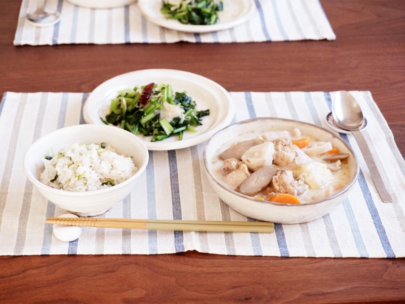 鶏手羽元と根菜の和風ミルクスープ定食