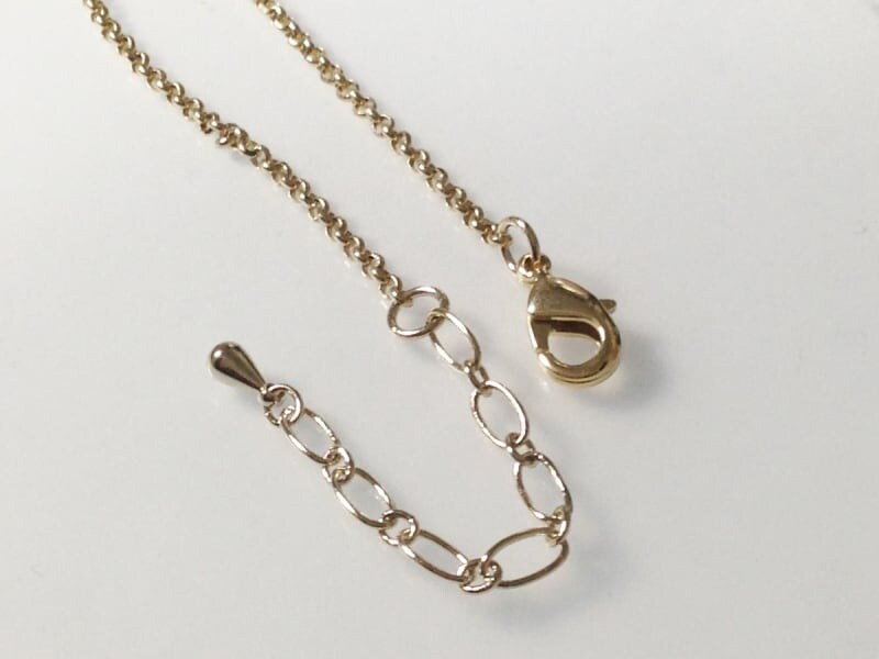 留め具はホックやクラスプでもOK!