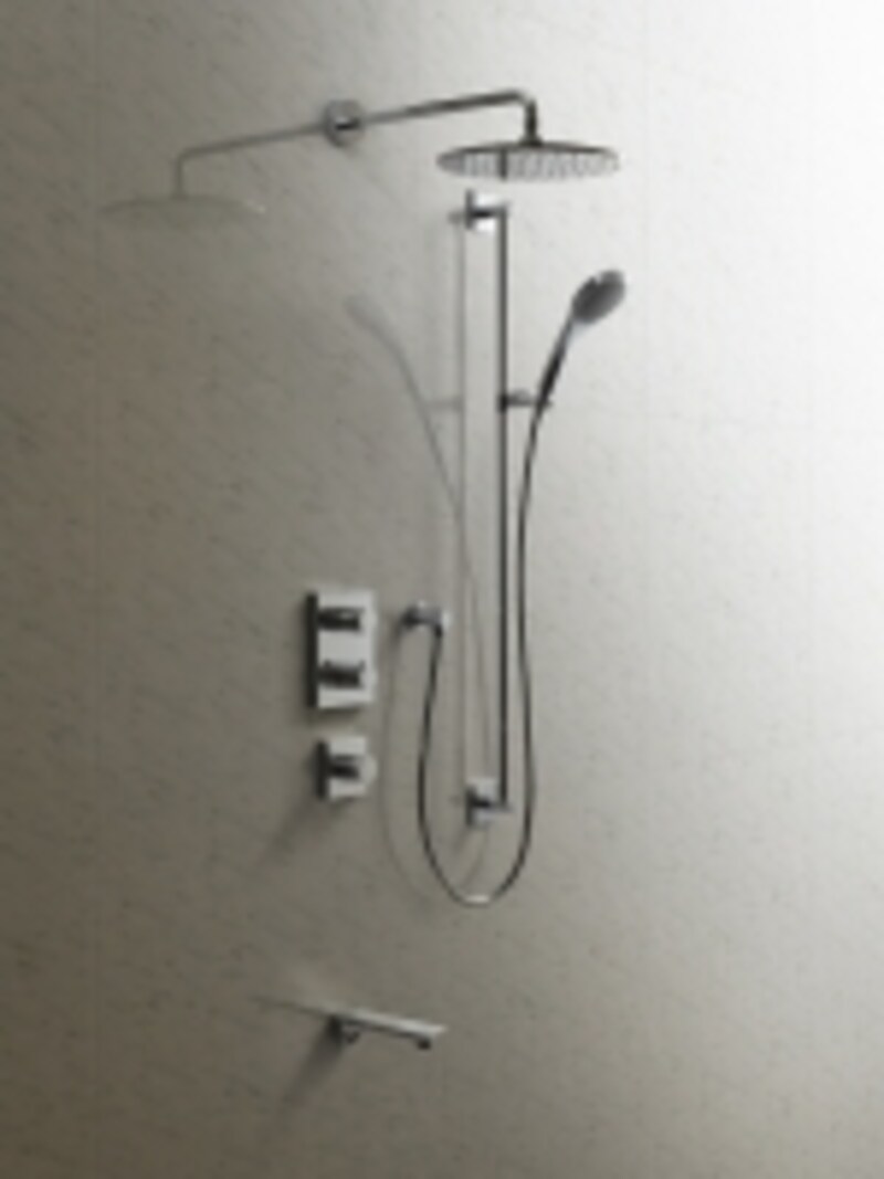 空間に馴染みやすいデザインのシャワー。壁にすっきりと収まる、サーモスタット式埋込形湯水混合栓も揃う。[「C1」シリーズundefinedシャワーセット]undefined セラトレーディングundefinedhttp://www.cera.co.jp/