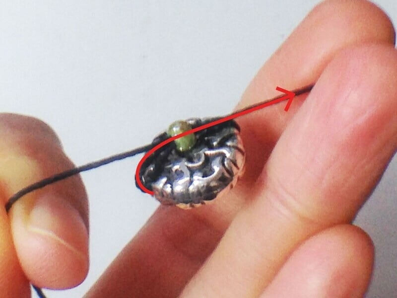 キュッと引き締めて隙間ができないように！