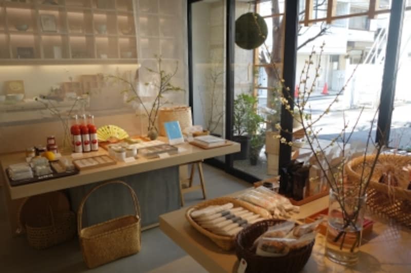 ナチュラルな雰囲気の店内。