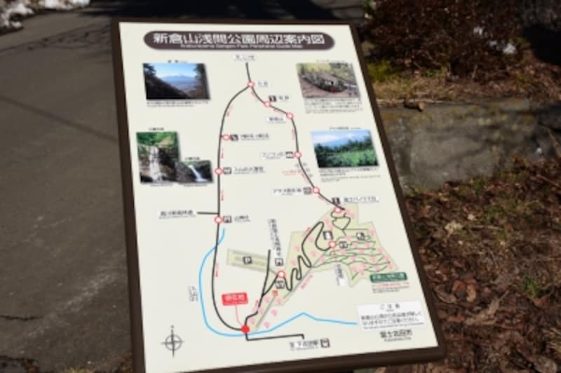 公園周辺の案内図が、神社の表参道入口に設置されているので参考に！