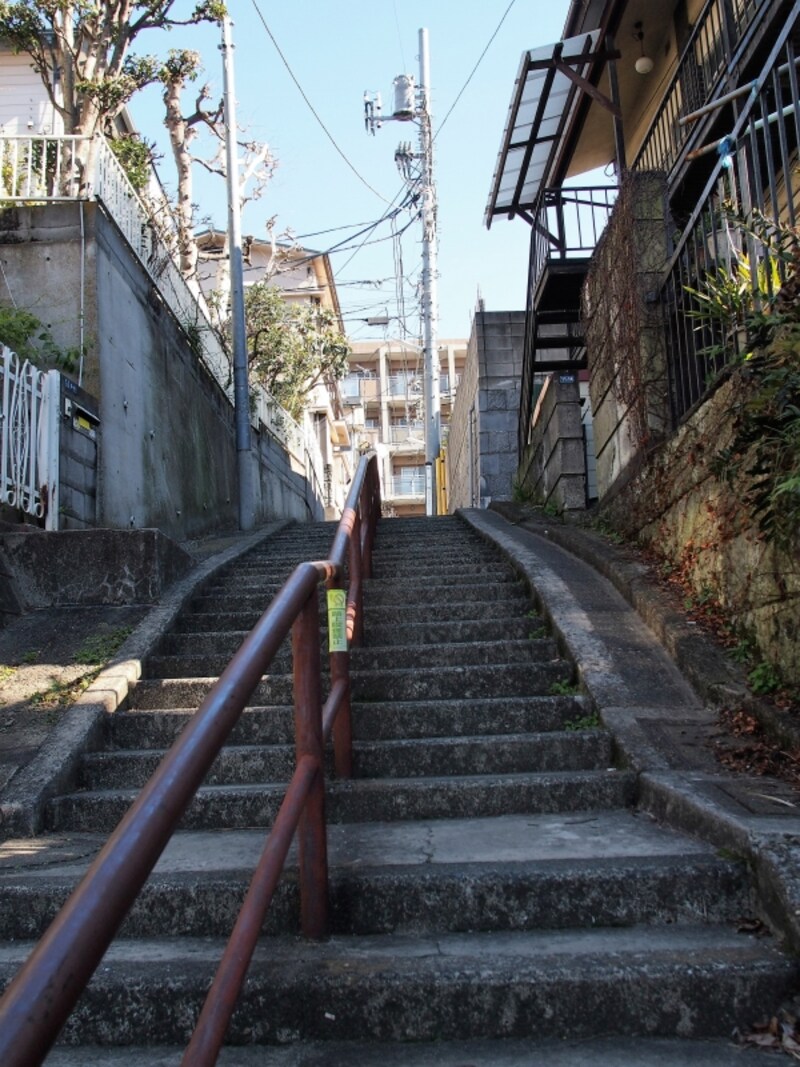 手すりなどは昔のままだ