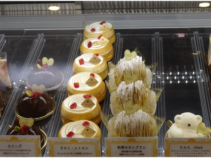 「ラ・パティスリー・ベルジュ」の「ルイーズ」(税込420円)、「ウルス」(税込430円)