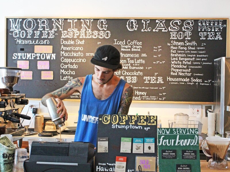 ハワイのサードウェーブの先駆者、モーニング・グラス・コーヒー。こちらはカカアコ店