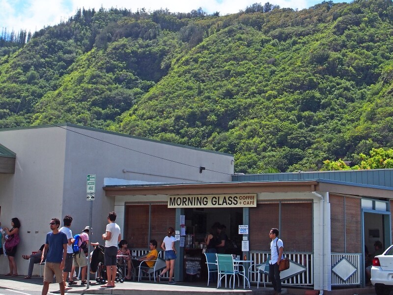 週末は行列もできるマノアのモーニング・グラス・コーヒー