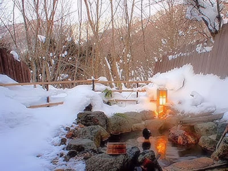 平湯温泉深山桜庵の雪見露天風呂