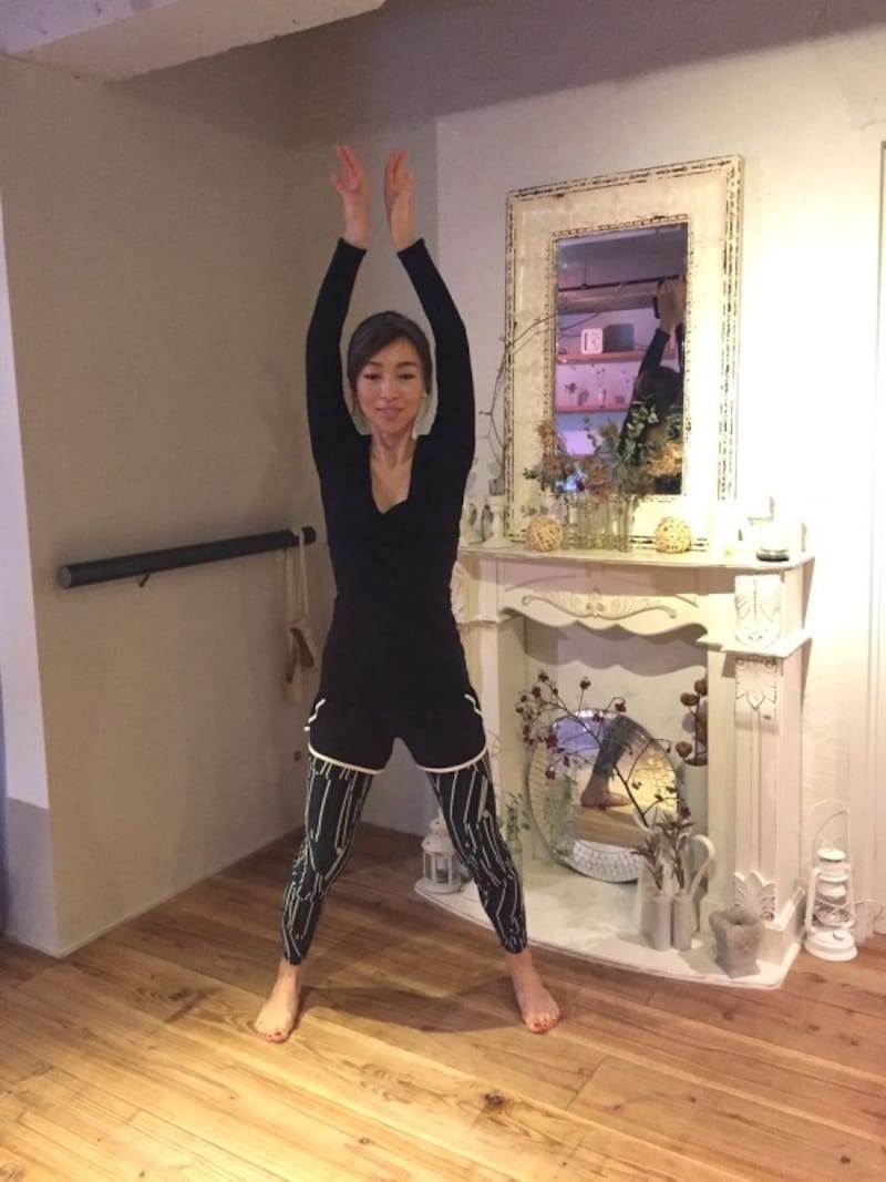 テンポよくジャンプを繰り返します