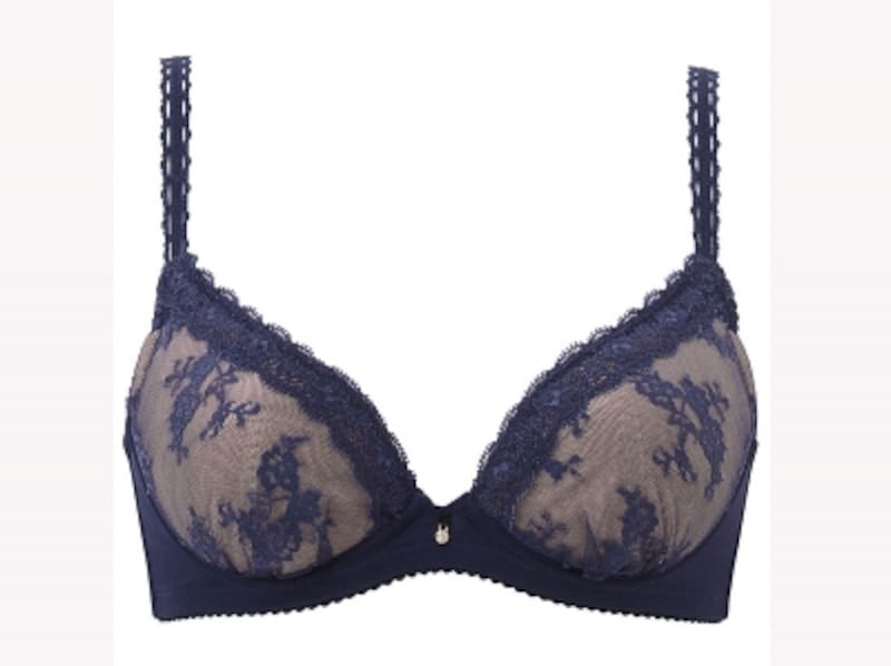 ワコールundefined大きなバストを小さく見せるブラ