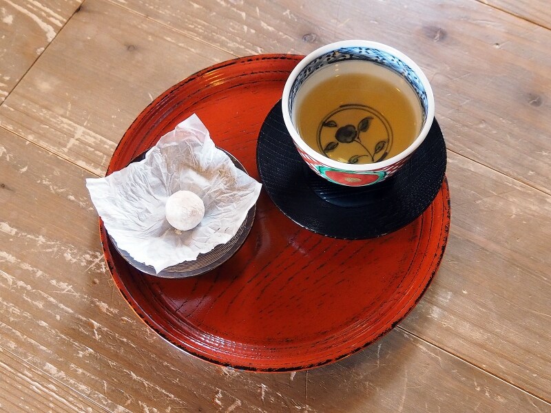 加賀棒茶と干菓子@北大路魯山人の寓居 いろは草庵