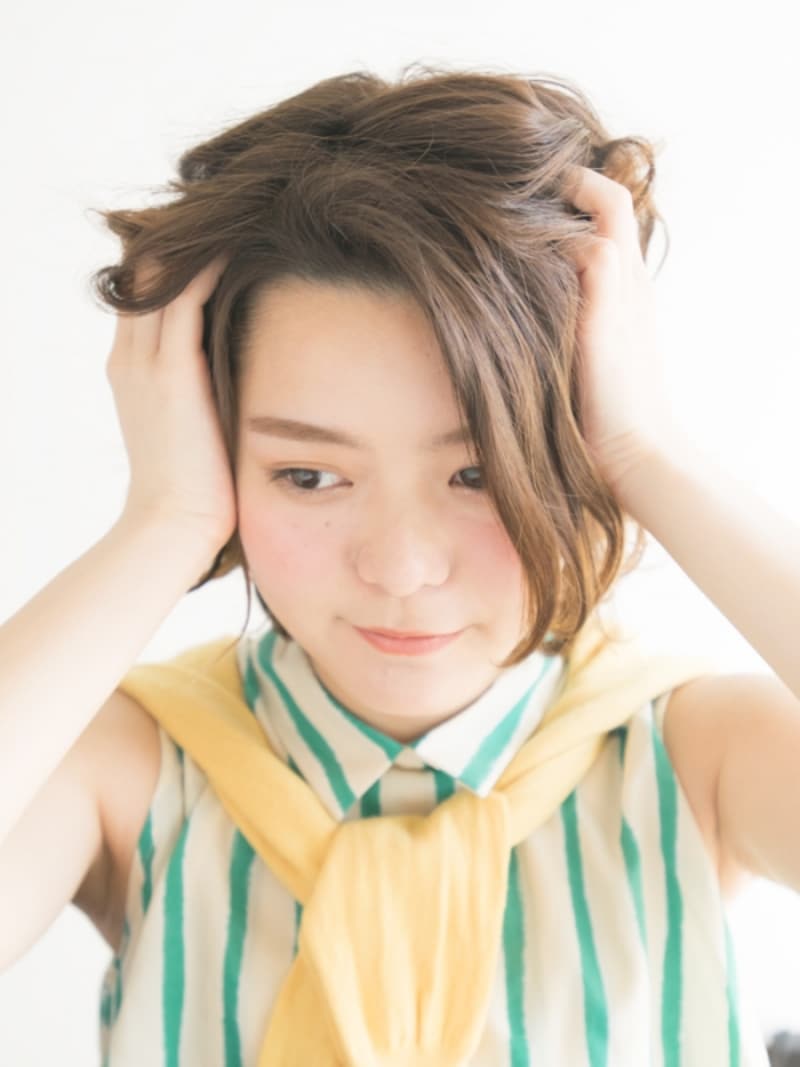 毛先だけでなく表面もつけます