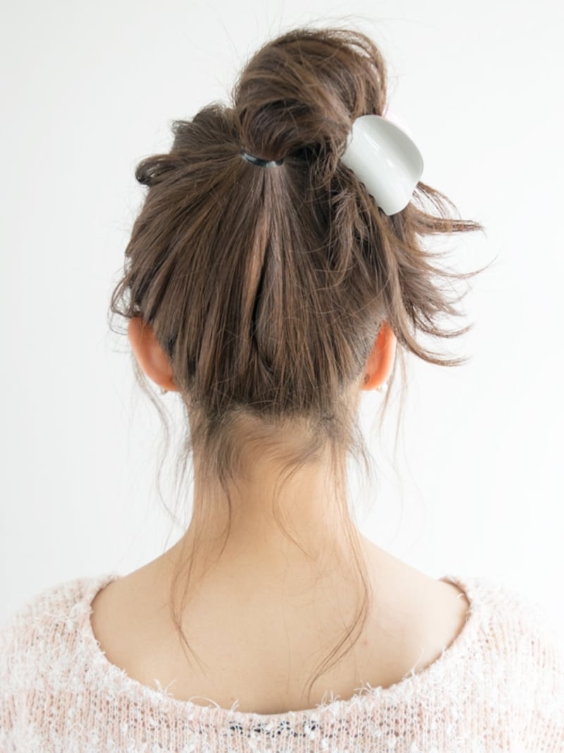 ヘアクリップ1つで簡単!お団子ヘアアレンジのやり方