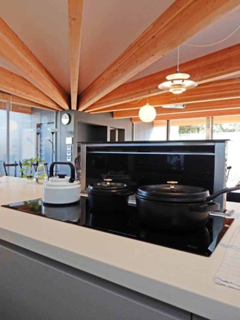 3 5 家族を包み込む大屋根の家 Lean To House 建築家 設計事務所 All About 3 5 家族を包み込む大屋根の家 Lean To House 建築家 設計事務所 All About
