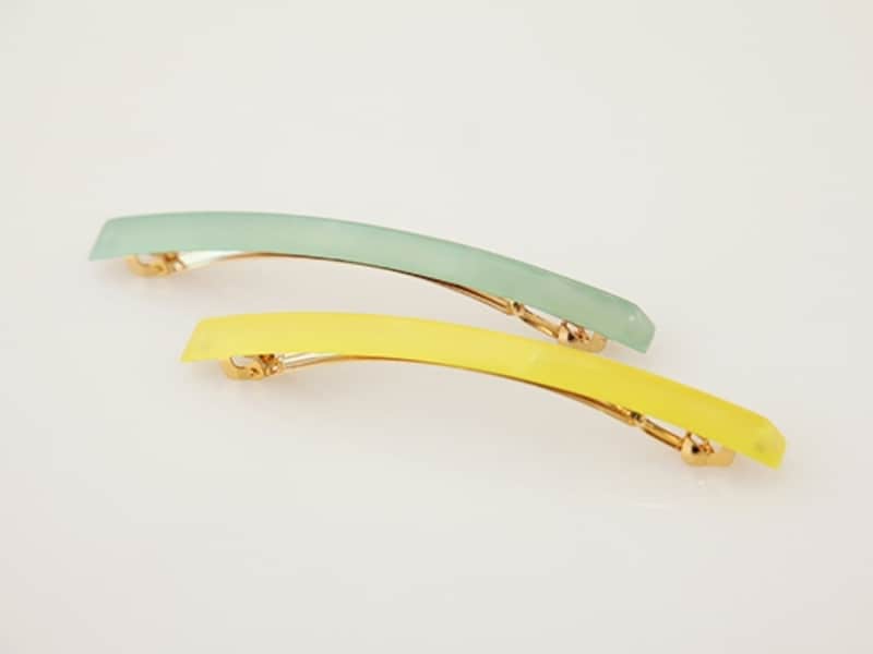 細めのバレッタを2本使い