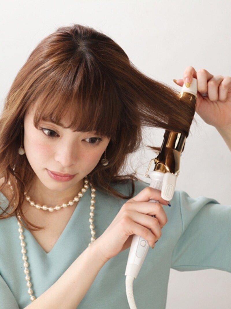 ヘアアイロンは36ミリを使用