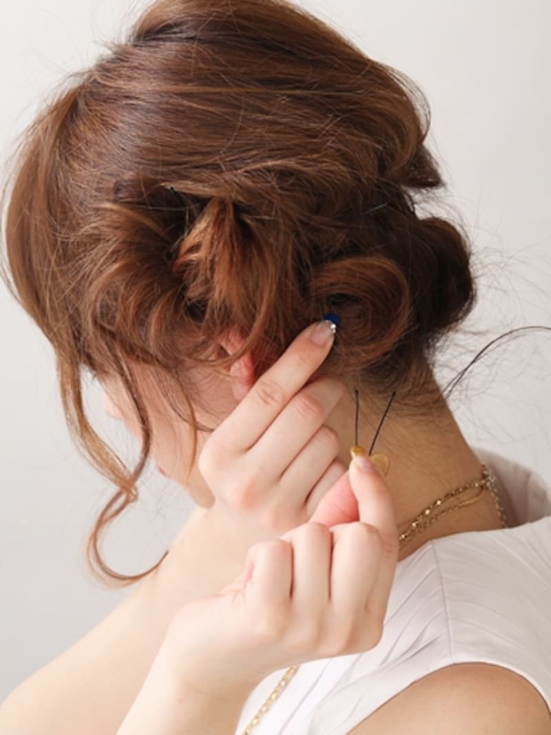 顔まわりに丸みが出るように仕上げて