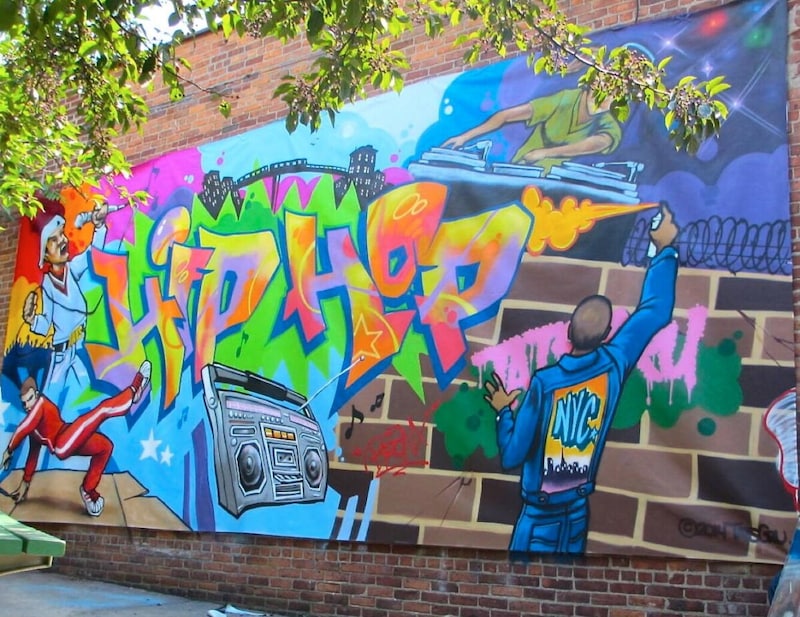 （C) TATS CRU https://www.facebook.com/106080289425238/photos/pb.106080289425238.-2207520000.1457531770./805063972860196/?type=3&theater