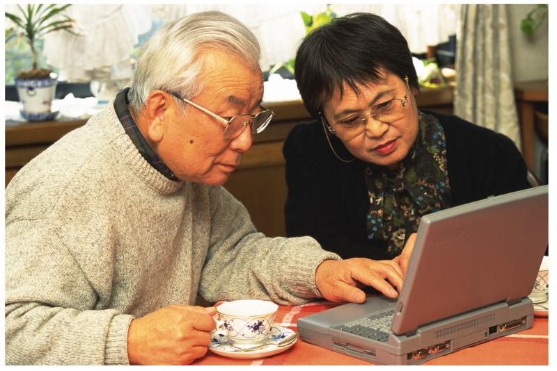 年金でカバーできるのは生活費の7割くらい。貯金がないと厳しい！