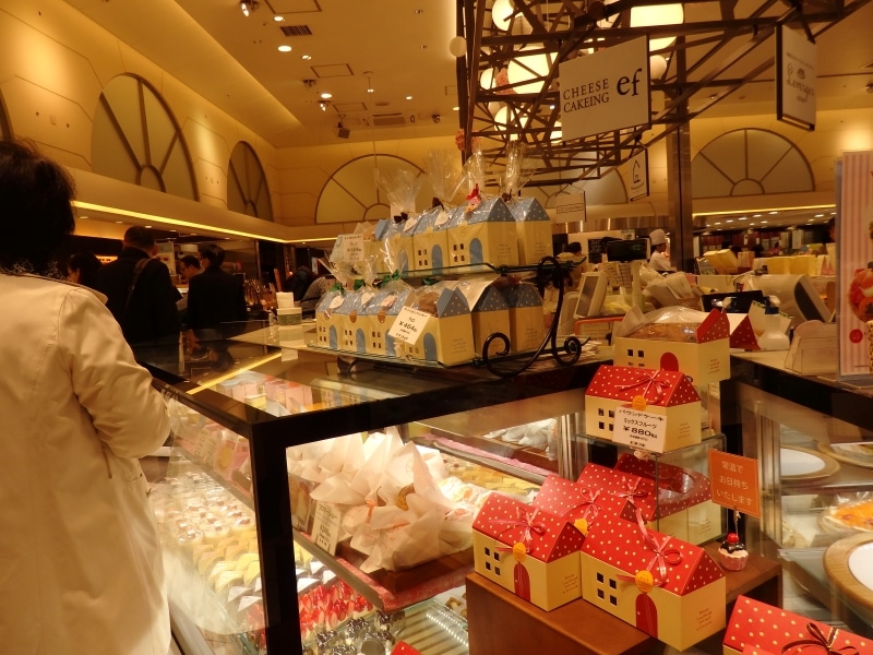 チーズケーキングエフのエキュート大宮内のショップ